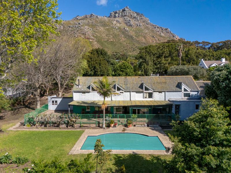 4 Bedroom Property for Sale in Hughenden Western Cape